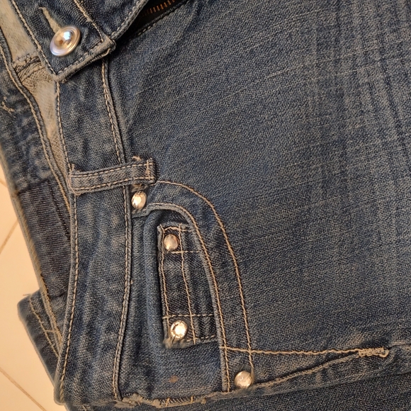 Women's Blue Jeans Cropped , Size 5 EUC - Picture 6 of 10